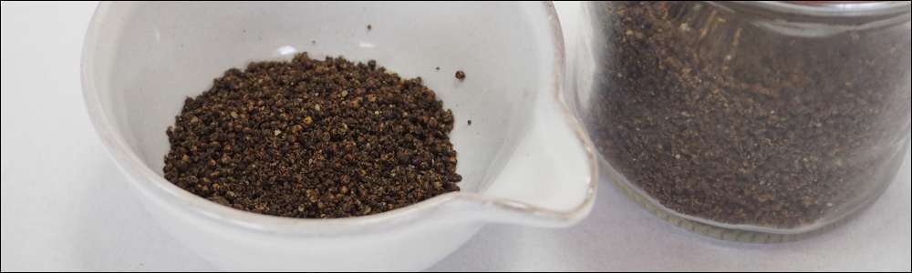 エゴマしぼりかす